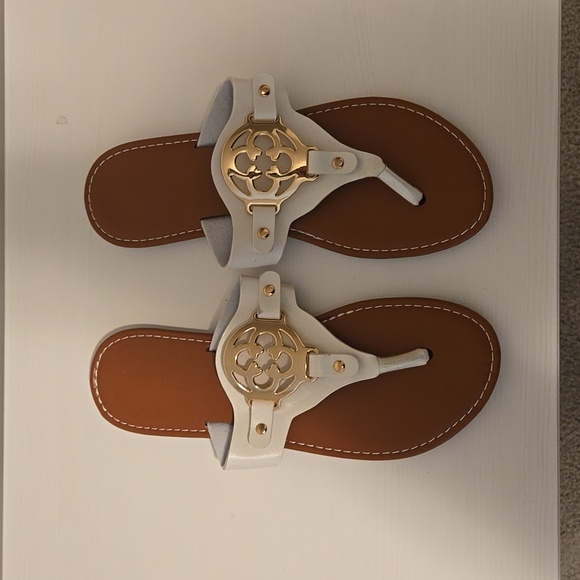 Sandals - Picture 1 of 3
